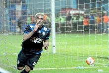Drama 7 Gol, Gonzales Bawa Arema FC ke Final