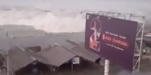 Video: Detik-detik Tsunami Terjang Palu Sulawesi Tengah