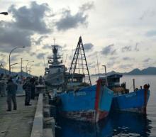 KRI Tangkap Kapal Ikan Vietnam di Perairan Natuna
