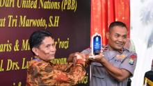 Ipda Rochmat Dapat Penghargaan Palsu PBB