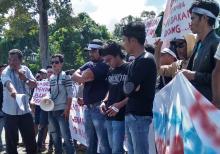Bupati Lingga Didemo Gara-gara Pecat 4 Kades