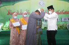 Wako Rudi Hadiri Wisuda Perdana PPTQ Al Hikmah Batam