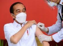 Deretan Nama Pejabat dan Tokoh Ikut Suntik Vaksin Covid-19 Bersama Jokowi