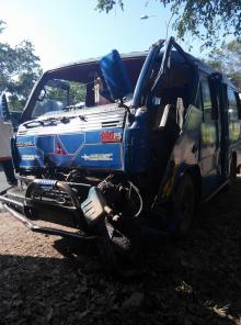 [Jurnalis Warga] Kecelakaan Bus Penumpang di  Simpang Kabil