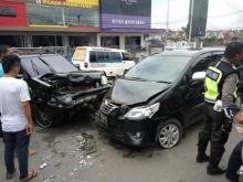 Istri Pejabat Kejati Kepri Salah Injak Rem Nissan X-Trail, Tiga Orang Dilarikan ke Rumah Sakit