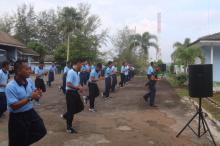 Prajurit Lanud RHF Serius Latihan Tari Gemu Famire Pecahkan Rekor MURI