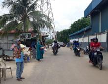 Berebut Rezeki di Gerbang Makam