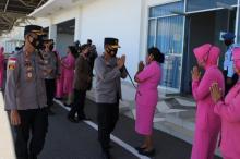 Kunjungan Perdana Kapolda Kepri ke Natuna Tinjau Vaksinasi-Pemusnahan Kapal