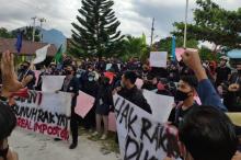 Tolak Omnibus Law Cipta Kerja, Mahasiswa Demo DPRD Natuna
