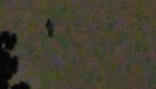 Video Penampakan Heboh: Malaikat, UFO atau Hantu?