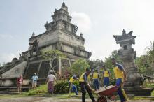 Prajurit Brimob Dikerahkan ke Tempat Ibadah
