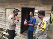 Pelaksanaan Kurban Polres Natuna, Antar Langsung Daging ke Masyarakat