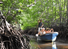 Pasar Mangrove Batam Dapat Suntikan Dana BI Rp 120 juta