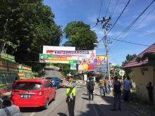 Bawaslu Karimun Copot Atribut Kampanye