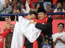Percikan Keakraban Jokowi dan Prabowo dalam Selubung Merah-Putih