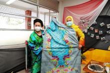 Marlin Kagumi Batik Karya SLB Kartini