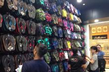 Tren Sandal Jepit Fipper oleh Kids Jaman Now, Awas Hilang di Jalan !