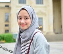 Cara Santap Mie Instan Ala Youtuber Cantik Gitasav
