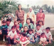 Kisah Haru Ratih (II), Bahagia Berselubung Kecewa Temukan Ayah di Batam 