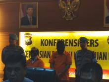 BREAKING NEWS: Penampakan Dendi Purnomo Diborgol Polisi
