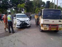 Begini Jadinya kalau Avanza Terlibat Tabrakan Beruntun di Tanjungpinang