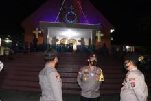 Tim Jihandak Brimob Sterilisasi 26 Gereja di Karimun