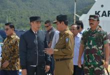 Jokowi Tepuk Bahu Isdianto: Jembatan Babin Dibangun 2021