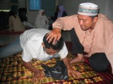 Sekarang Mau Rukyah Cukup Dengan Video Call