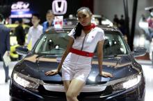 Melihat "SPG Bintang Lima" di IIMS 2017