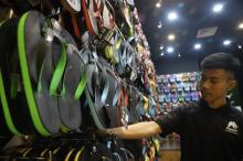  Ini Alasan Warga Pilih Gunakan Sandal Fipper