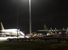 Pesawat Hercules Pengevakuasi WNI dari Batam ke Natuna Mendarat di Hang Nadim