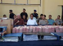 Barang Bukti Pungli di Pelabuhan Samarinda Rp 6,1 Miliar