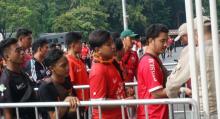 Yel-yel Persija Juara Dikumandangkan, Jakmania Mulai Kuasai GBK 