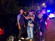 Hentikan Pelaku Tabrak Lari, Kapolsek Sekupang Acungkan Senjata Laras Panjang