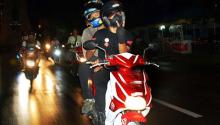 Nekat, Polisi Ditelanjangi Geng Motor dan Diarak Keliling Kota