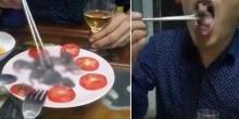 Selain Sup Kelelawar, Warga Wuhan Diduga Juga Makan Anak Tikus Hidup-hidup