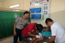 100 Anak Sunatan Gratis di Polres Lingga