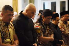 Gerakan Salat Deddy Corbuzier Dikritik, Gus Miftah Beri Balasan Menohok