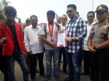 Sehari Dua Kelompok Massa Datangi Kantor DPRD Batam