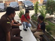 Residivis Narkoba Terciduk Sisipkan Ponsel ke Napi di Sel Pengadilan