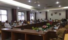 Dewan Beri Waktu 10 Hari Pollux dan Warga Cari Kesepakatan