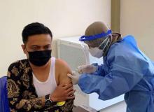 Tenaga Kesehatan di Karimun Antusias Terima Vaksin Covid-19