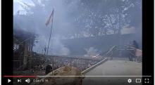 [VIDEO] Polisi Membabi Buta, Warga Berhamburan Terkena Gas Air Mata