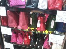 Toko Like This Nagoya Hill Banting Harga, dari Pakaian Dalam Wanita hingga Tas
