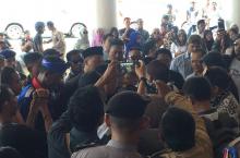 Pendemo Cari Nurdin Basirun, di Mana Bang Din? 