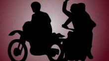 Ancam Wanita di Mobil Pakai Besi, Pria Ini Babak Belur di Mukakuning