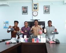 Balmon Batam Sita Perangkat Radio Ilegal dan Operator Selular Tak Berizin