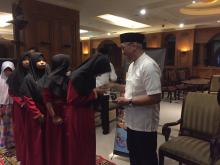 Grand Alegance Majesty Hotel Berikan Santunan Pada Anak Yatim Piatu 