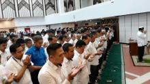 Lantunan Doa dan Salat Gaib Pegawai BP Batam untuk BJ Habibie