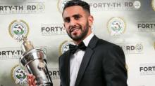 Riyad Mahrez Teken Kontrak Baru dengan Leicester City, Arsenal-Barca Gigit Jari
